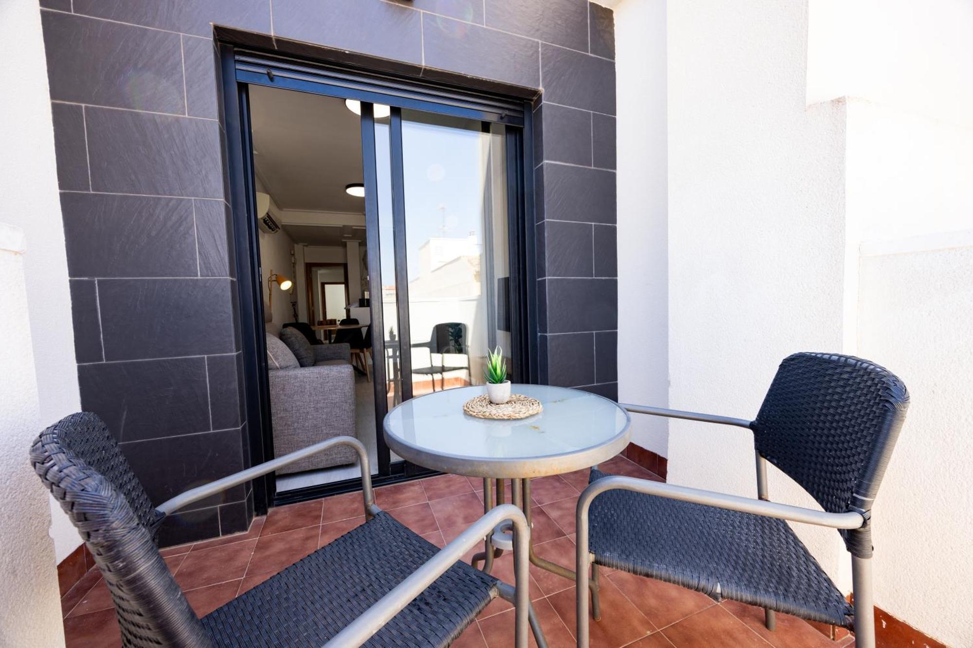 Apartamentos Marina Playa de Torrevieja Exterior foto
