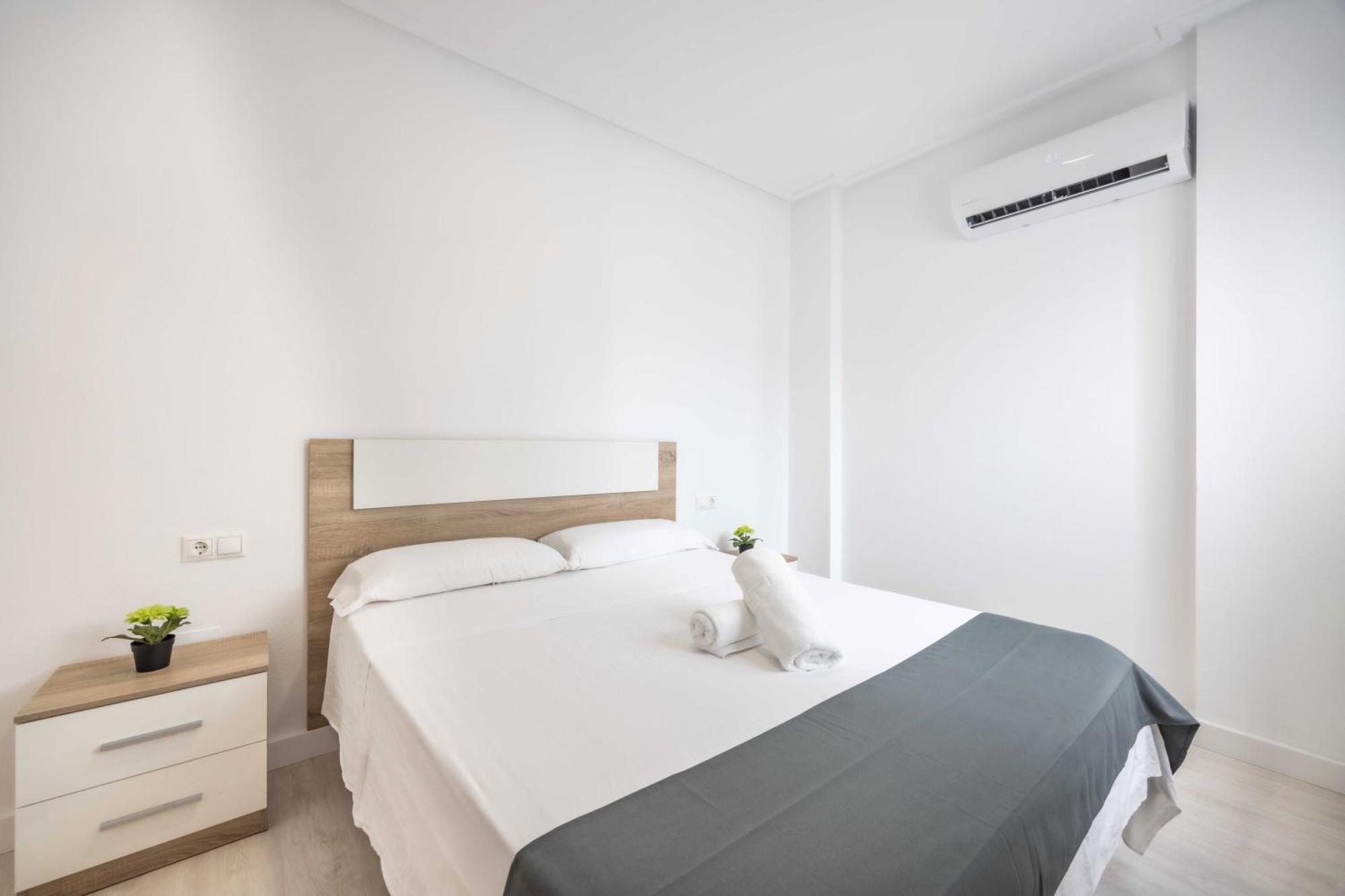 Apartamentos Marina Playa de Torrevieja Exterior foto